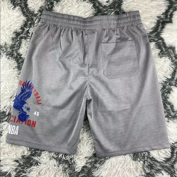 NWT NBA Men's Gray Shorts Size Large - Picture 7 of 7